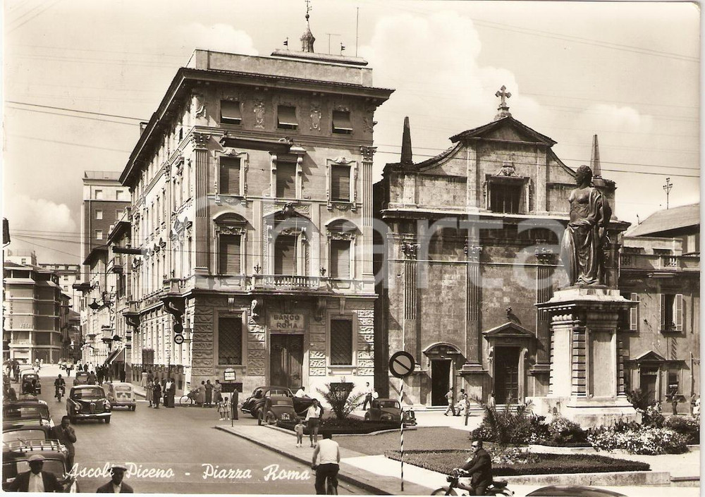 Cartolina originale da collezione 1961 ASCOLI PICENO Panorama Piazza Roma BANCO DI ROMA Animata Cartolina FG VG 1