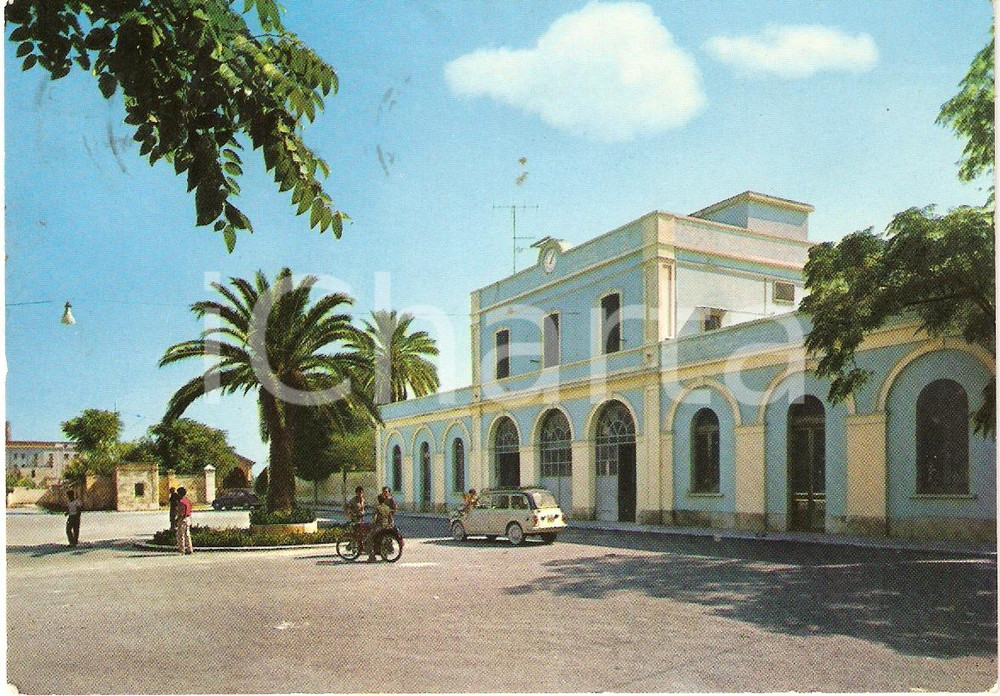 Cartolina originale da collezione 1967 GIOVINAZZO BA Stazione ferroviaria ANIMATA Cartolina FG VG 1