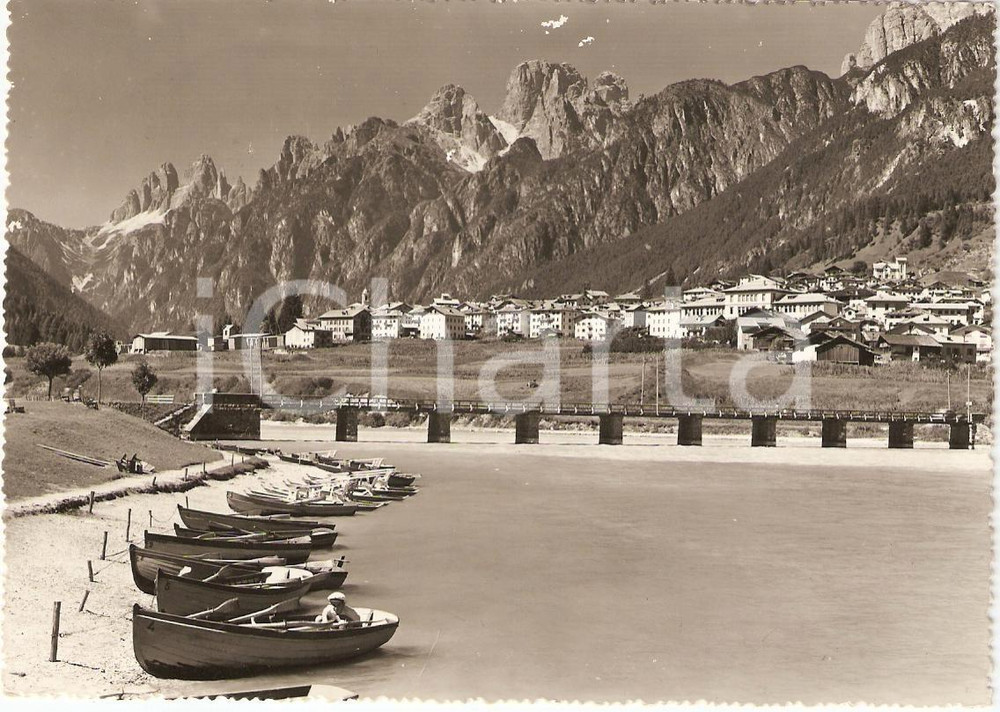Cartolina originale da collezione 1960 AURONZO DI CADORE (BL) Barche in riva al PIAVE Tre cime LAVAREDO *Cartolina 1