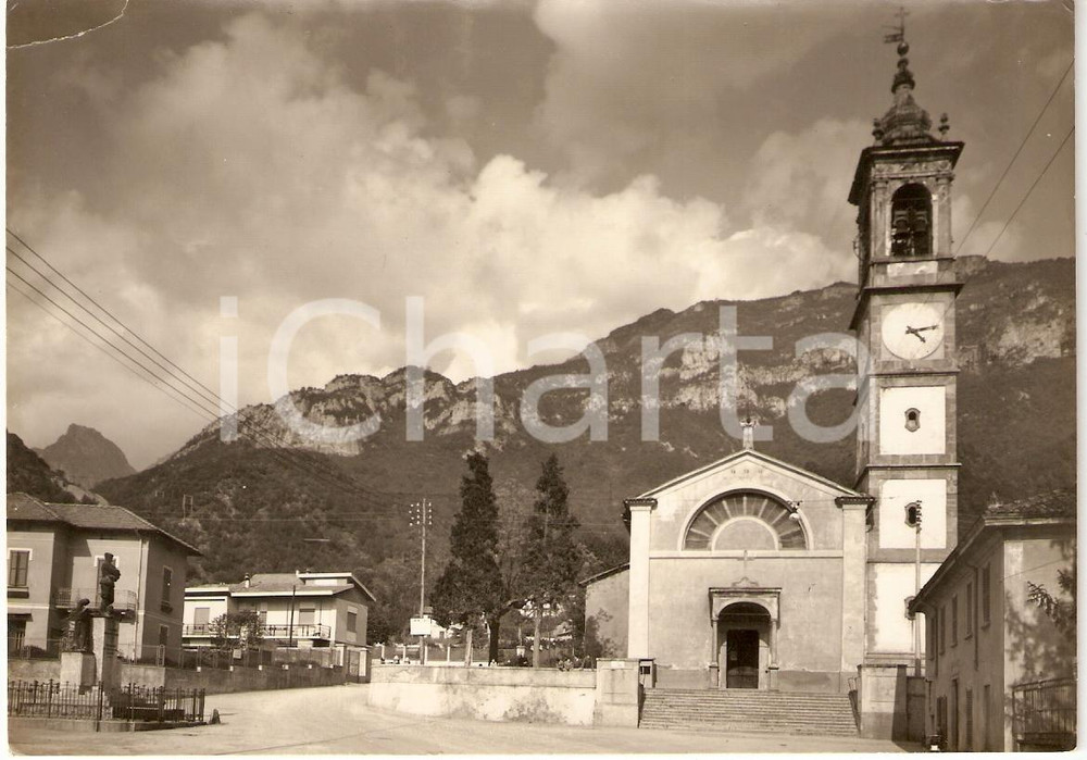 Cartolina originale da collezione 1957 MAGGIANICO LC Piazza della Chiesa Cartolina Animata FG VG 1