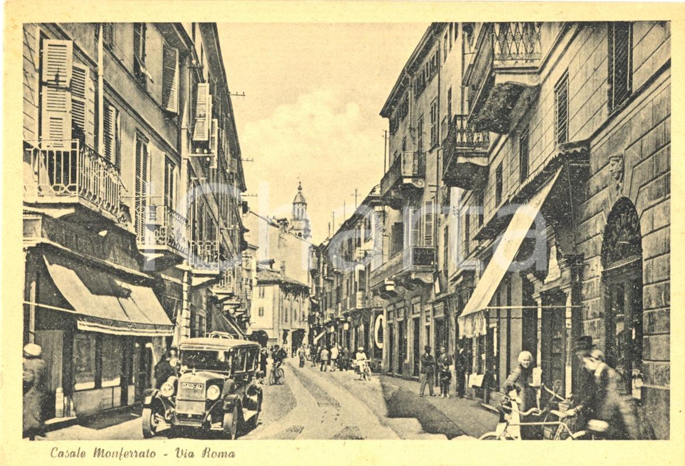 Cartolina originale da collezione 1940 ca CASALE MONFERRATO Veduta di via Roma Cartolina animata FG NV 1