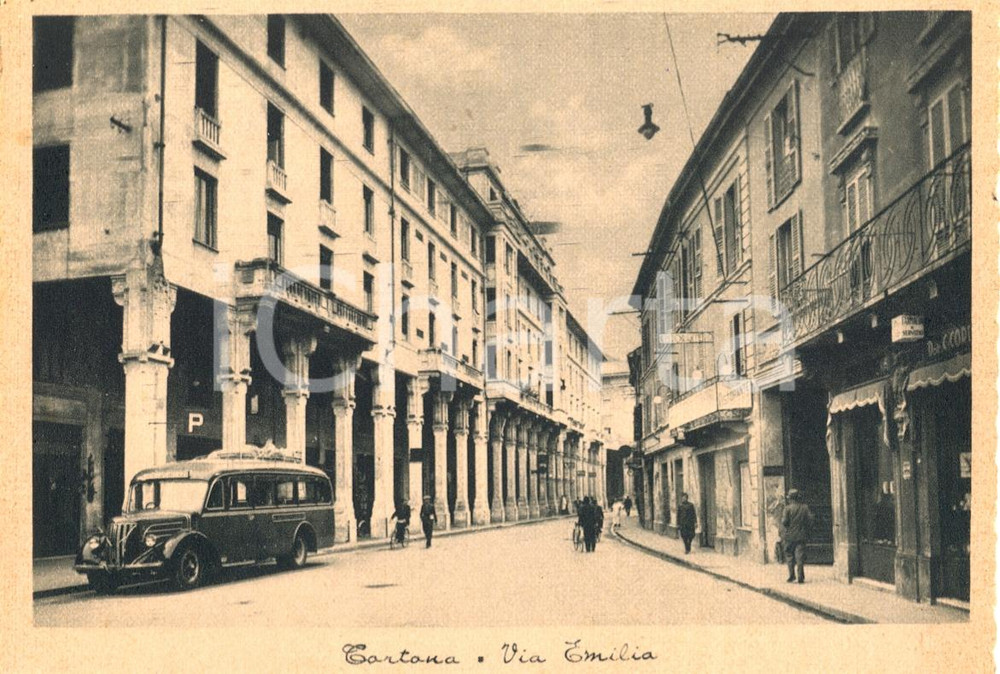 Cartolina originale da collezione 1940 ca TORTONA (AL) Corriera in Via Emilia *Cartolina ANIMATA FG NV 1
