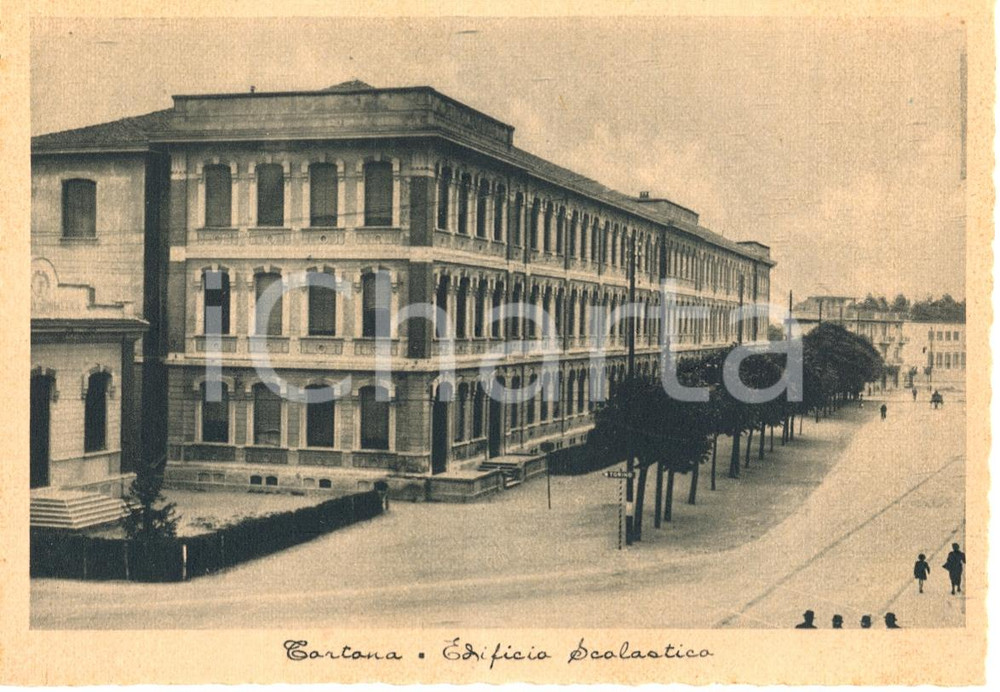 Cartolina originale da collezione 1940 ca TORTONA AL Edificio scolastico Cartolina ANIMATA FG NV 1