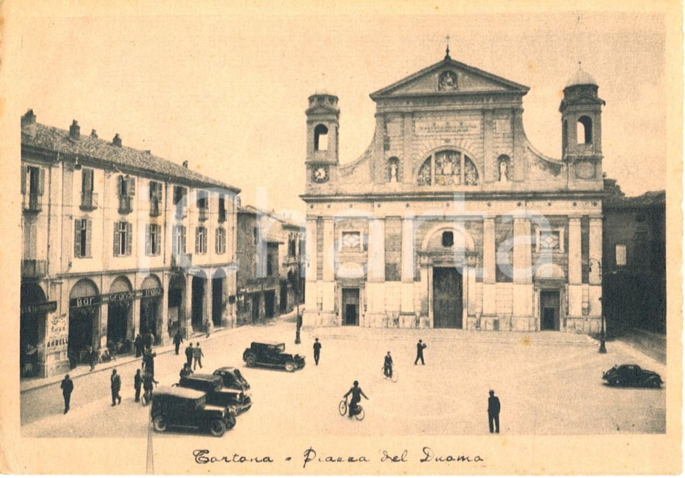 Cartolina originale da collezione 1940 ca TORTONA AL Piazza del Duomo Cartolina ANIMATA FG NV 1