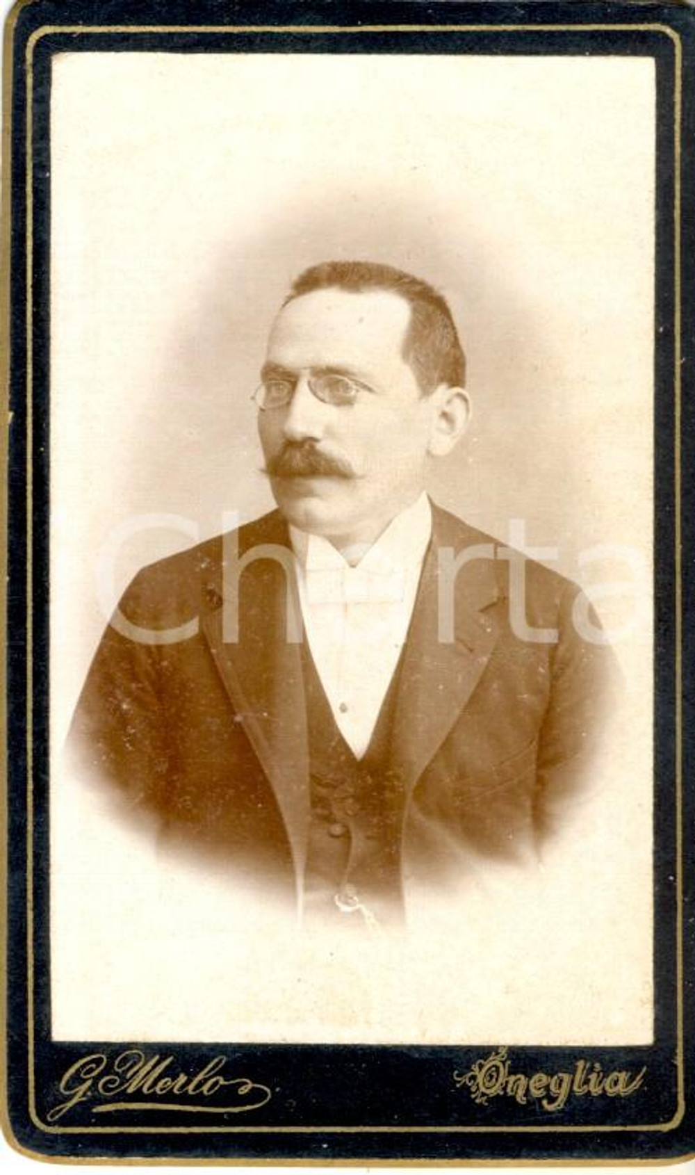 Fotografia d'epoca originale 1900 ca ONEGLIA Ritratto di uomo con baffi  *Fotografia G. MERLO 1