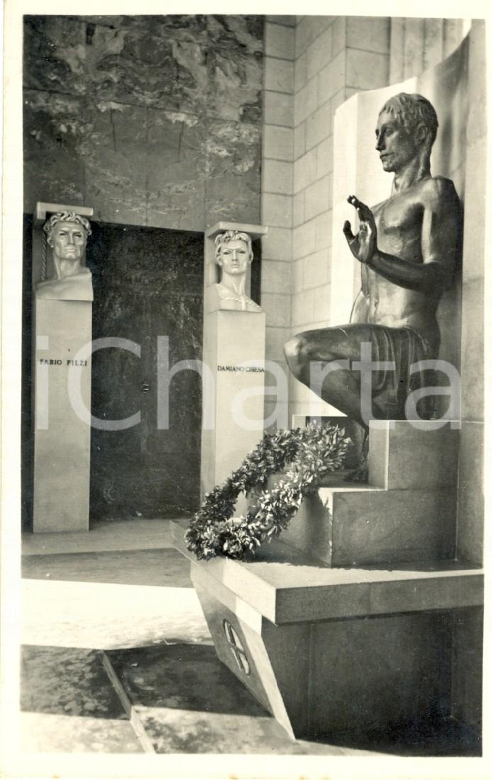Cartolina originale da collezione 1930 ca BOLZANO Il Cristo risorto del Monumento alla Vittoria *Cartolina postale 1