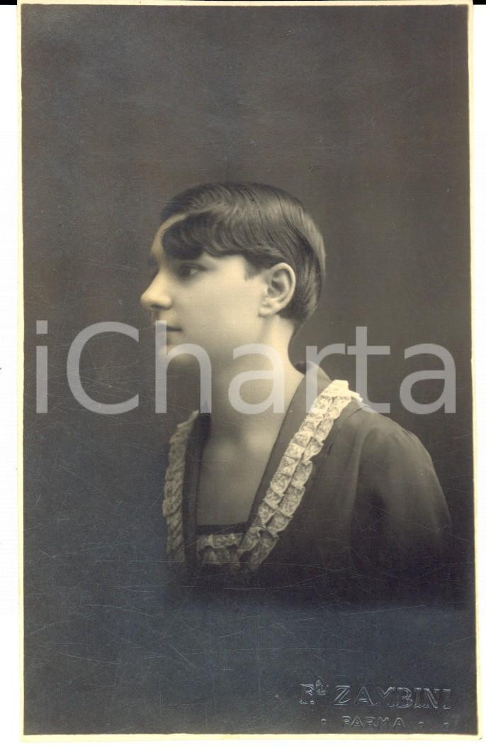Fotografia d'epoca originale 1929 PARMA Giovane donna pettinata alla maschietta *Fotografia ZAMBINI 8 x 13 cm 1