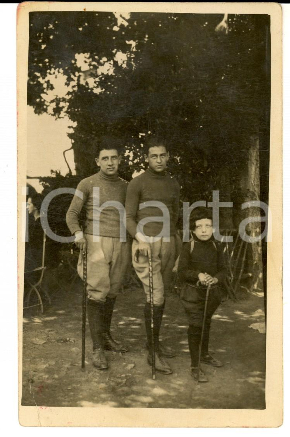 Fotografia d'epoca originale 1923 GENOVA Pellegrini con bambino al SANTUARIO DELLA GUARDIA *Foto FP 1