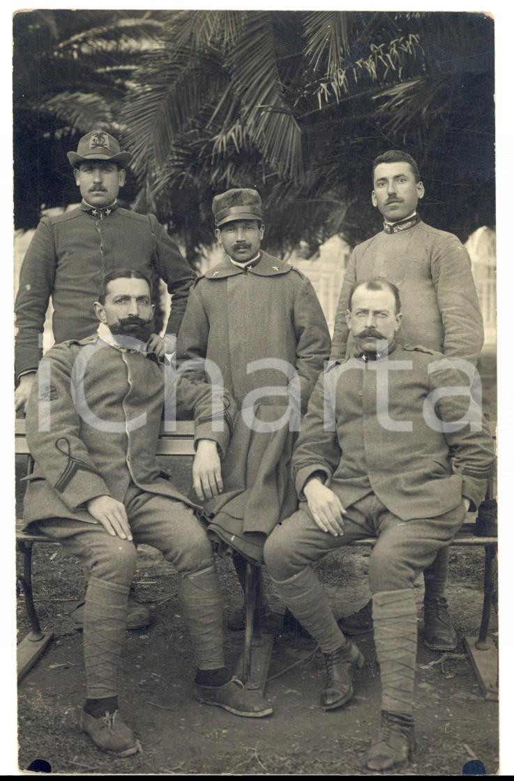 Fotografia d epoca originale 1918 WW1 GENOVA Ospedale militare  Giovanni COLOMBI posa con altri ricoverati 1