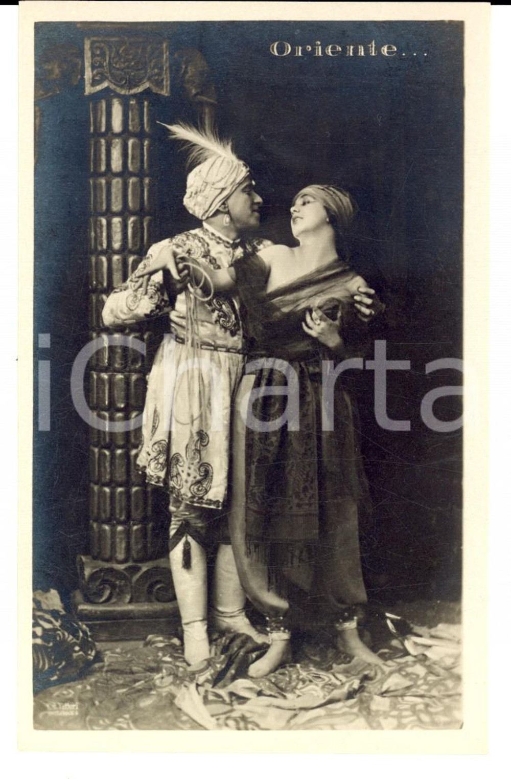 Cartolina originale da collezione 1920 ca EROTICA VINTAGE Oriente... La schiava liberata dalle corde Cartolina FP 1