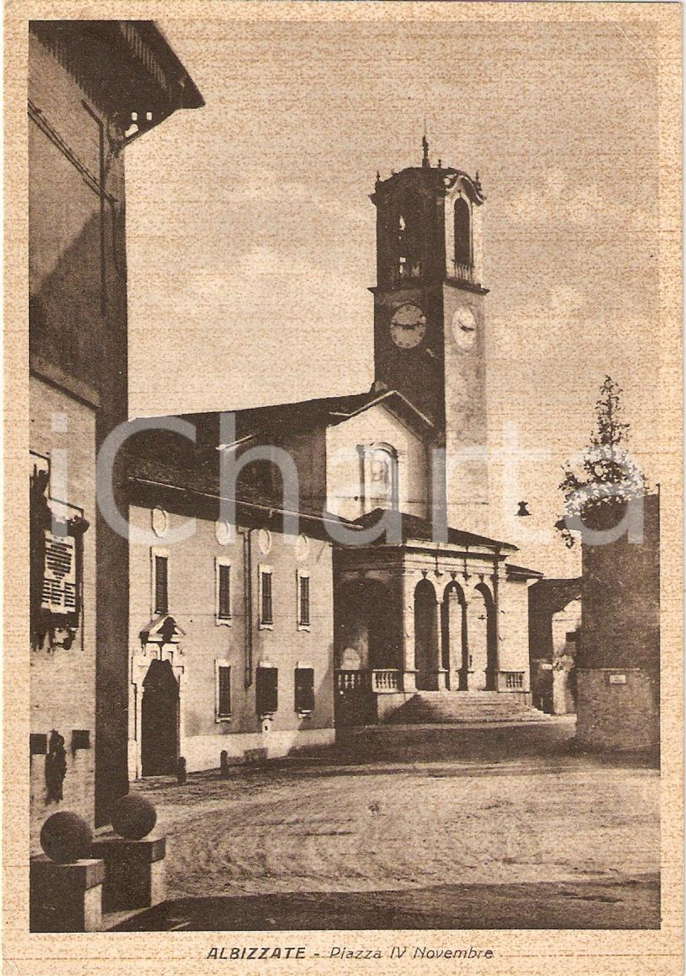 Cartolina originale da collezione 1950 ALBIZZATE (VA) Piazza IV Novembre CHIESA S. ALESSANDRO MARTIRE FG VG 1