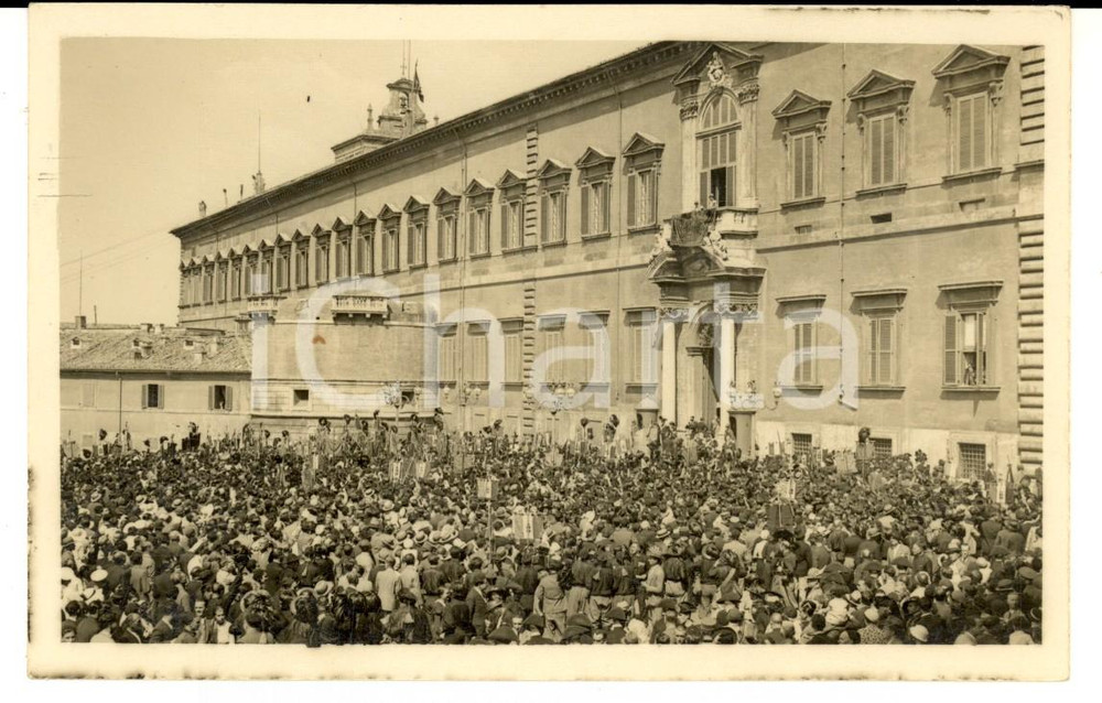 Fotografia d'epoca originale 1930 ca ROMA Manifestazione davanti al Palazzo del QUIRINALE *Foto Eugenio RISI 1