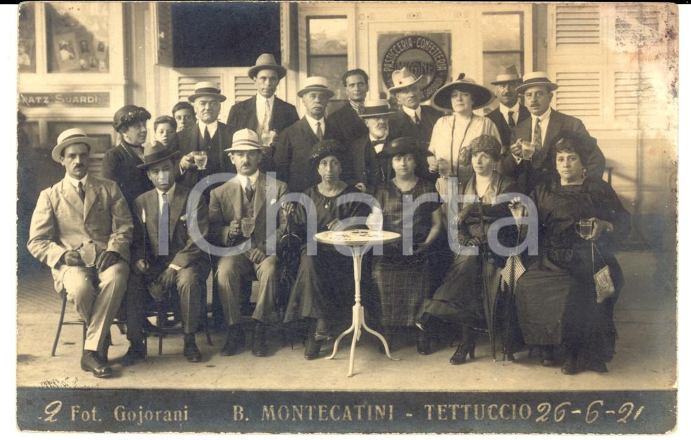 Fotografia d epoca originale 1921 MONTECATINI TERME PT Villeggianti al bar dello stabilimento TETTUCCIO 1