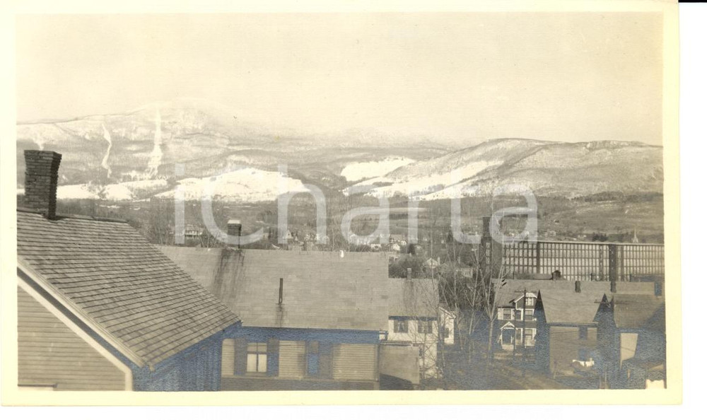 Fotografia d'epoca originale 1913 ADAMS (USA) Mount GREYLOCK from a window *Photo (1) 1