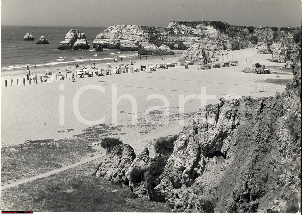 Fotografia d'epoca originale 1965 Portugal, Algarve, Praia de Rocha - REAL PHOTO 1