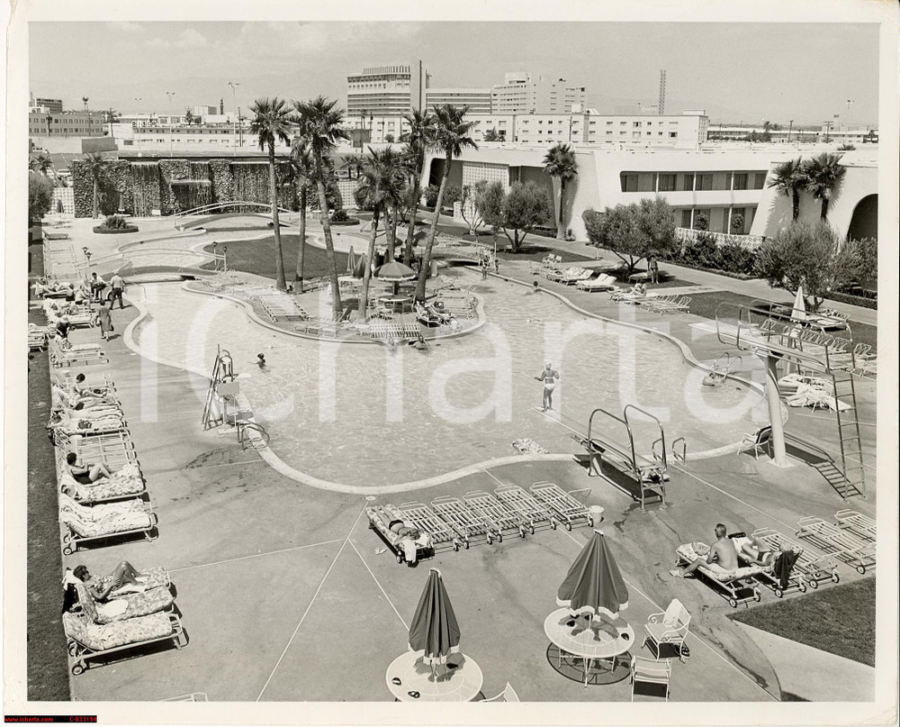 Fotografia d epoca originale 1970 Las Vegas, resort swimming pool, REAL PHOTO 1