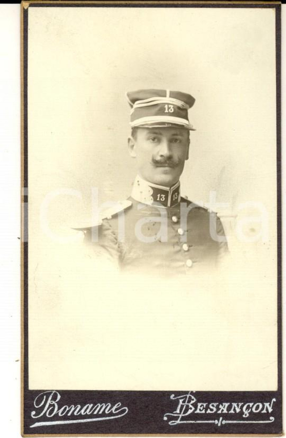 Fotografia d'epoca originale 1900 ca BESANCON (F) Portrait officier 13e RÃ©giment INFANTERIE *Photo BONAME 1