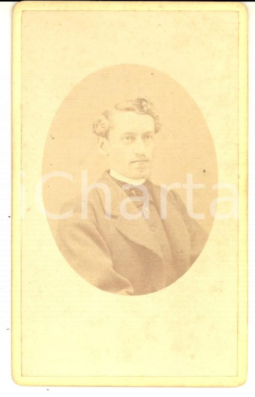 Fotografia d'epoca originale 1870 ca CASERTA Ritratto maschile in abito scuro *Fotografia WALERY 1