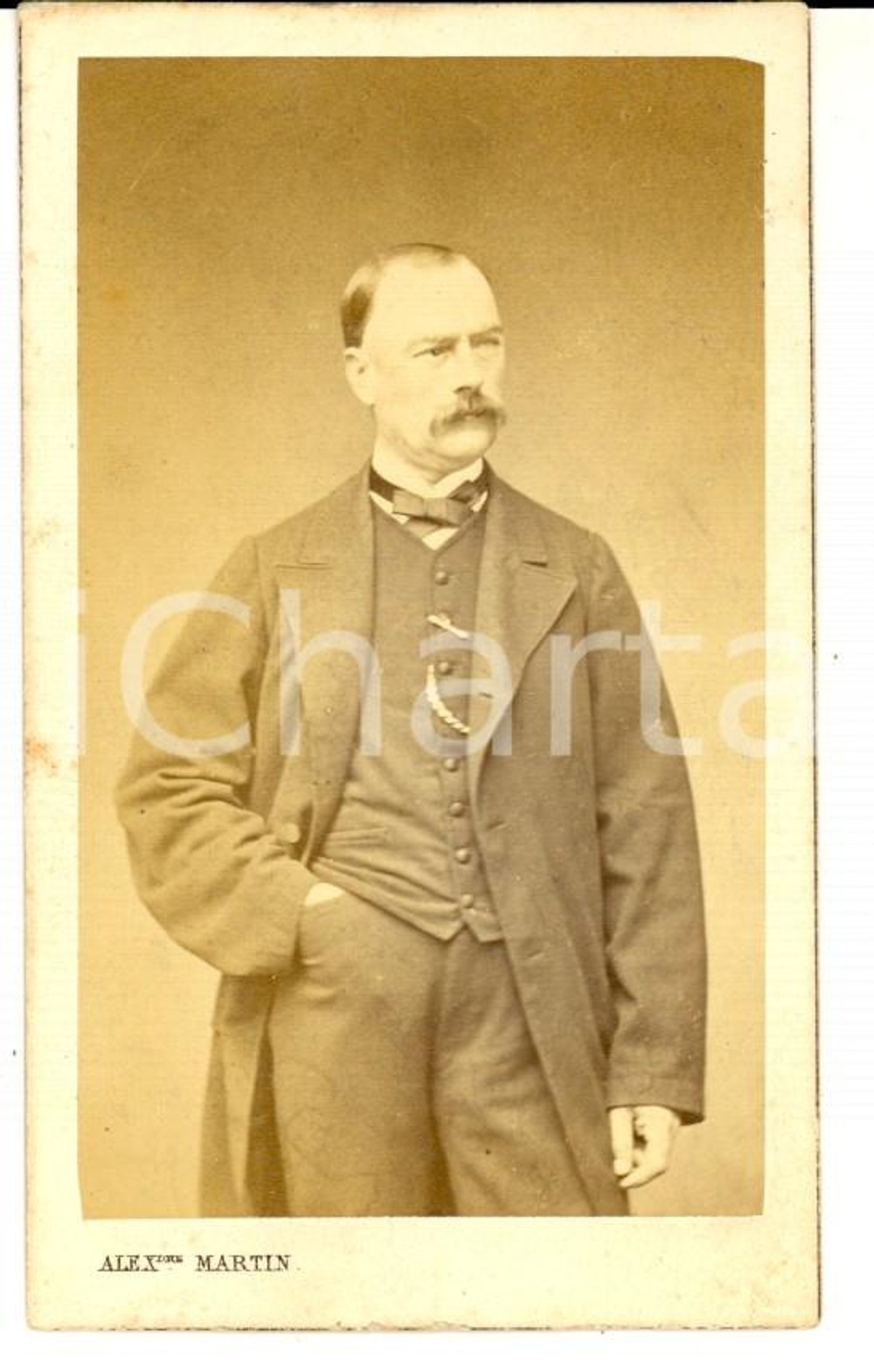 Fotografia d'epoca originale 1870 ca PARIS Ritratto maschile con soprabito scuro *Foto Alexandre MARTIN 1