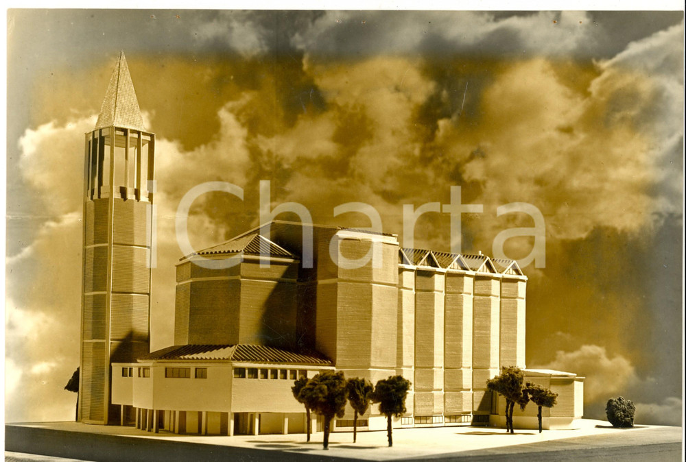 Fotografia d epoca originale 1950 ca PAVIA Chiesa SACRA FAMIGLIA Rendering edificio  Veduta laterale FOTO 1