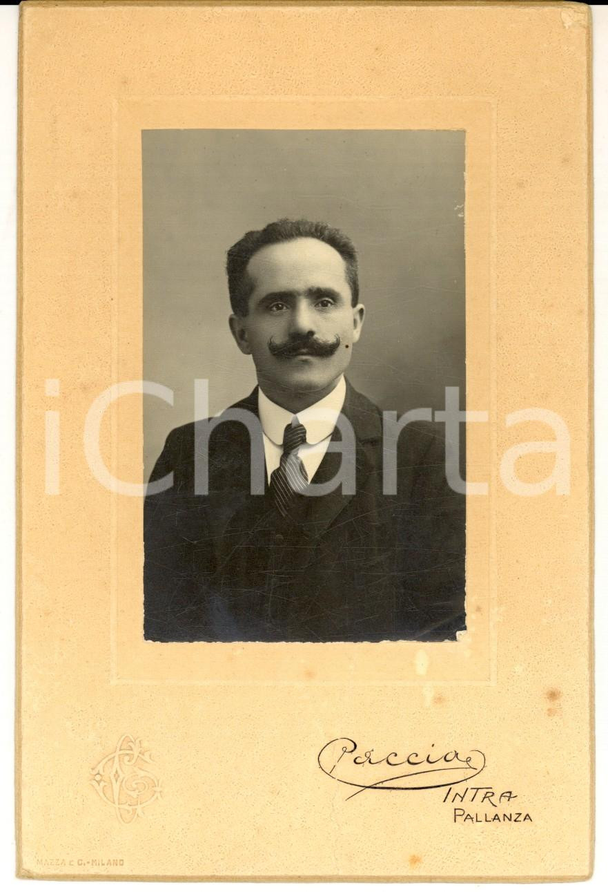 Fotografia d'epoca originale 1910 ca VERBANIA INTRA Ritratto maschile in abito scuro *Foto PACCIA 1