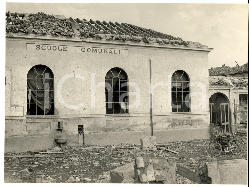 Fotografia d epoca originale 1957 ROBECCO PAVESE Tornado Scuole comunali devastate Foto CARRARO 1