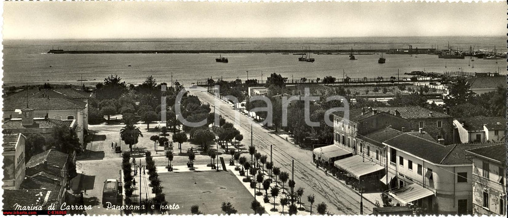Cartolina originale da collezione 1955 ca MARINA DI CARRARA MS Panorama del porto Cartolina FG NV 1