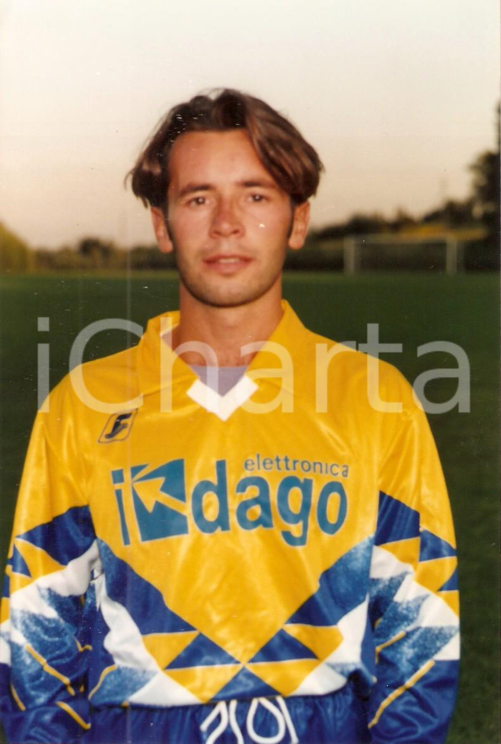 Fotografia d'epoca originale 1990 ca FRATTE ROSA (PU) Calcio Luca APRICENA Ritratto *Fotografia 1