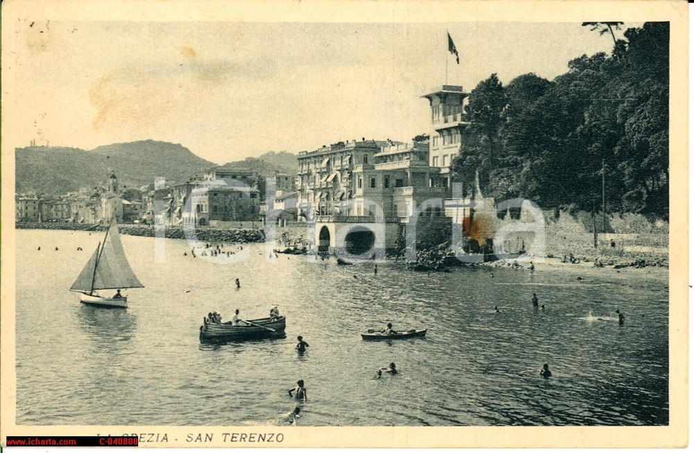 Cartolina originale da collezione 1938 San Terenzo Lerici - Spiaggia animata e vela 1