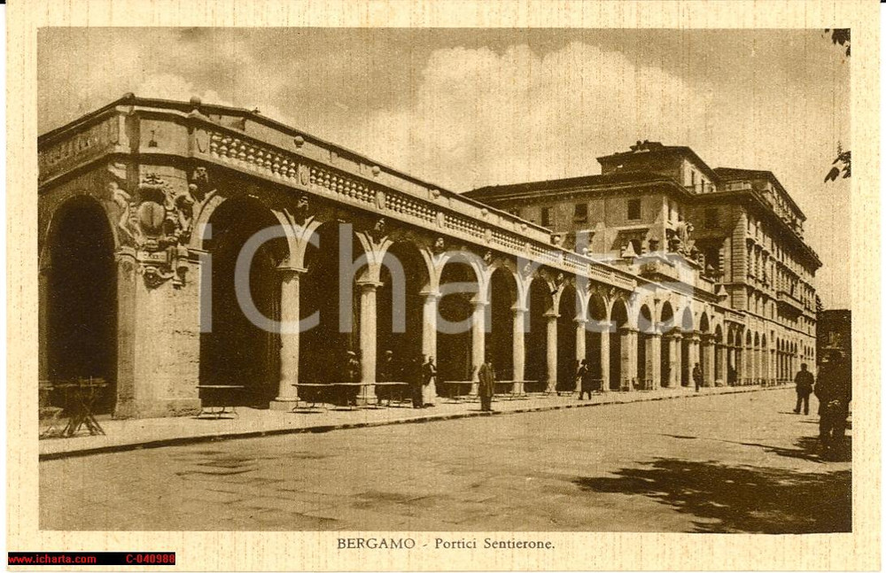 Cartolina originale da collezione 1933 BERGAMO Portici Sentierone animata Cartolina postale 1