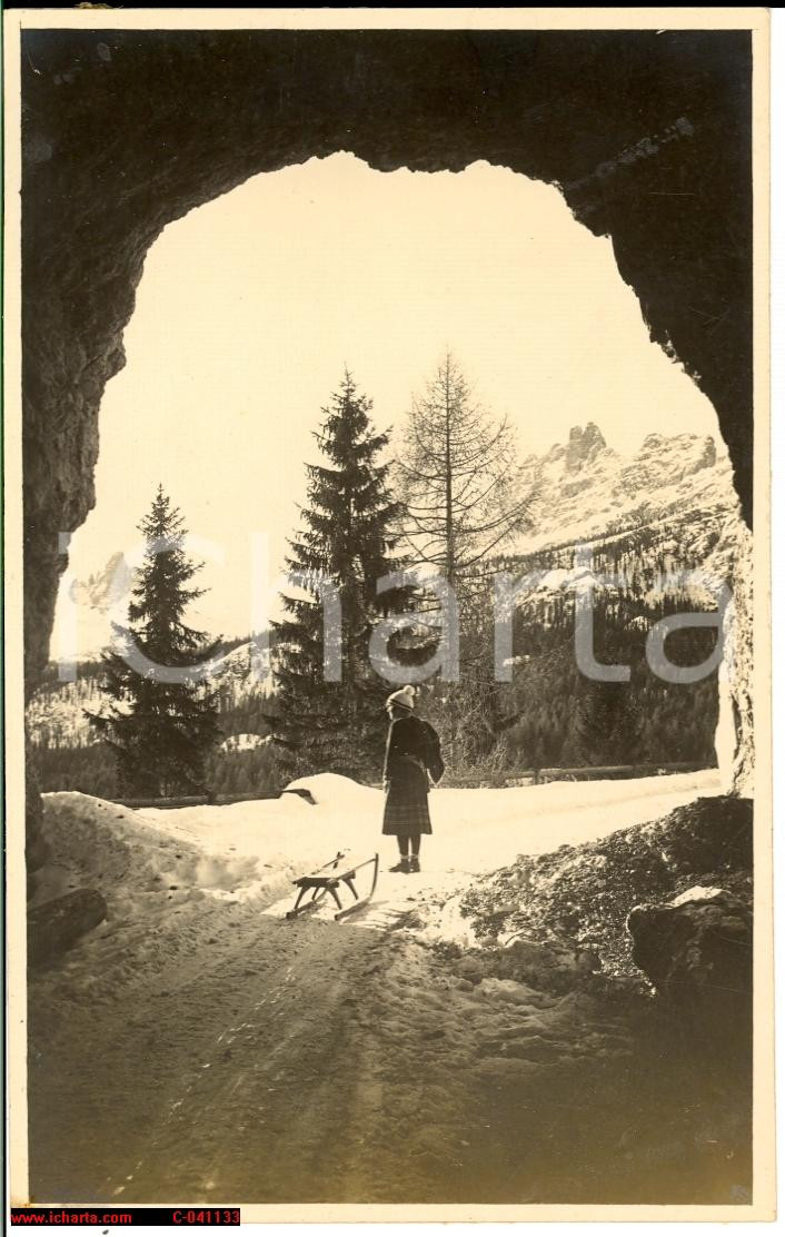 Cartolina originale da collezione 1930 CORTINA D AMPEZZO BL Strada Dolomitica Animata 1