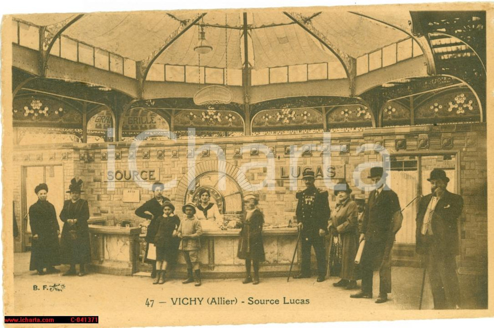 Cartolina originale da collezione 1926 VICHY (F) La sorgente LUCAS animata FP VG 1