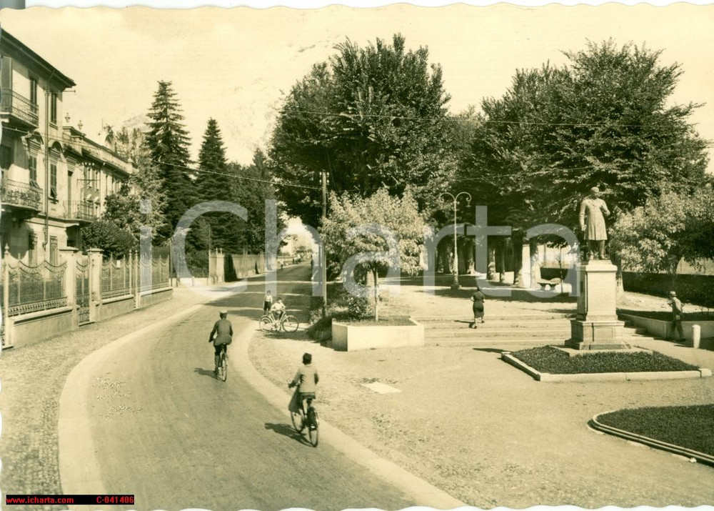 Cartolina originale da collezione 1940 CHIERI TO Monumneto Cesare ROSSI a Porta TORINO 1