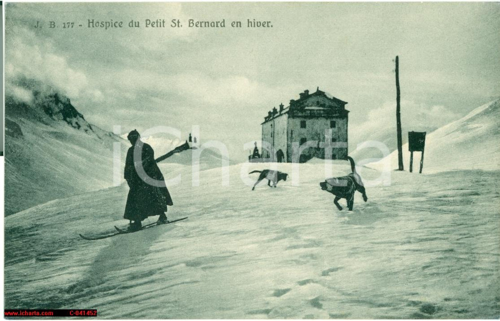 Cartolina originale da collezione 1930 circa COL DU PETIT ST. BERNARD L'hospice en hiver 1