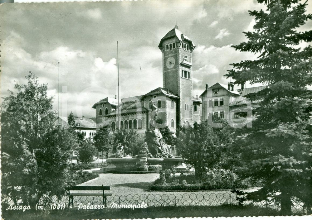 Cartolina originale da collezione 1960 ASIAGO VI Il Palazzo Municipale Cartolina FG VG 1