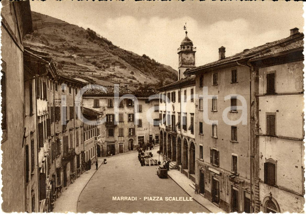 Cartolina originale da collezione 1935 ca MARRADI (FI) Veduta di piazza SCALELLE Animata 1