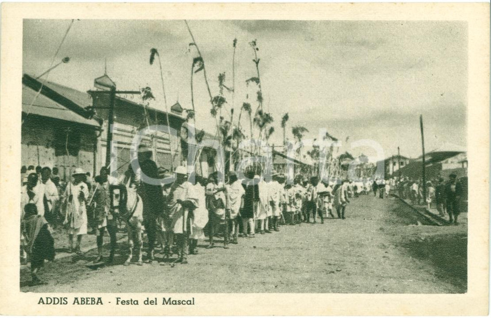 Cartolina originale da collezione 1935 ca ADDIS ABEBA ETIOPIA Corteo in armi per festa MASCAL Cartolina FP NV 1