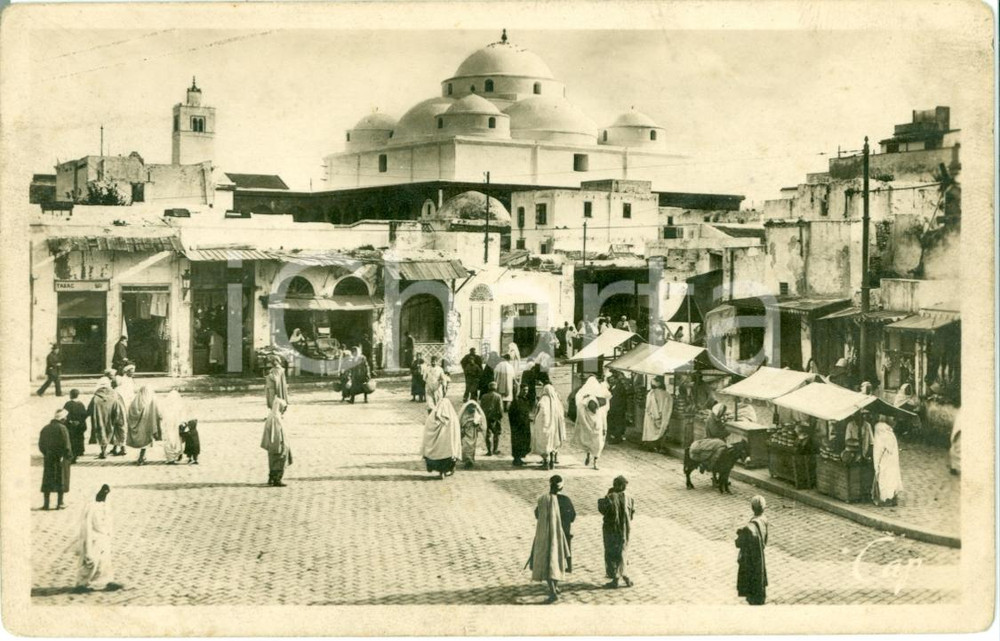 Cartolina originale da collezione 1945 ca TUNISI Veduta Piazza BAB SOUIKA Cartolina ANIMATA FP NV 1