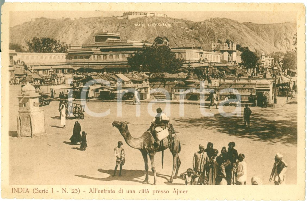 Cartolina originale da collezione 1935 ca AJMER INDIA All ingresso della cittÃ  ANIMATA Cartolina FP NV 1