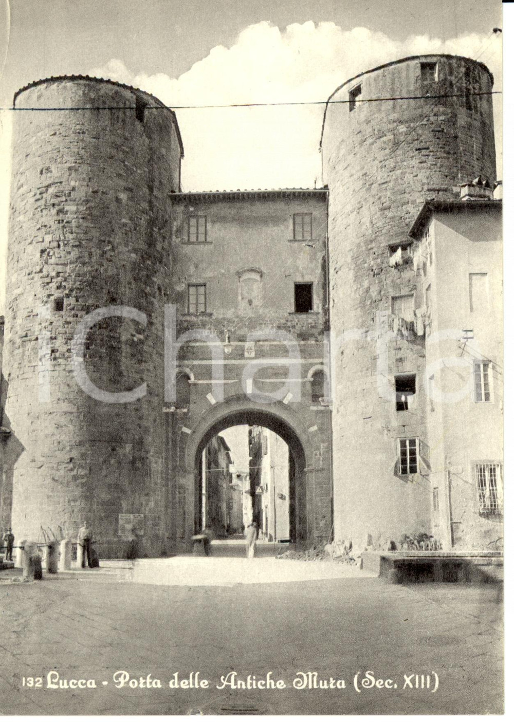 Cartolina originale da collezione 1957 LUCCA Porta delle ANTICHE MURA sec. XIII *Cartolina FG VG 1