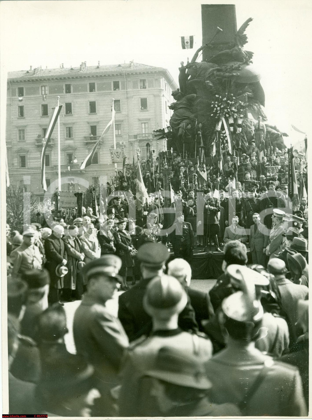 Fotografia d'epoca originale 1938 MILANO Commemorazione Cinque Giornate P. VITTORIA 1