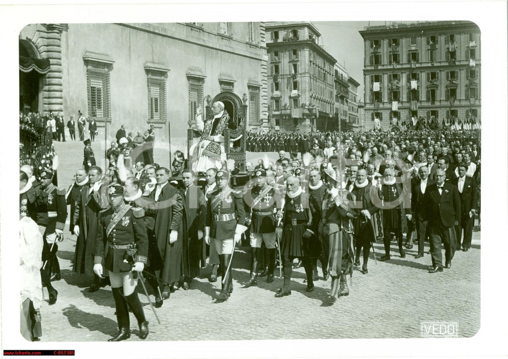 Fotografia d epoca originale 1939 ROMA Ingresso in SAN GIOVANNI Laterano PIO XII Fotografia 1