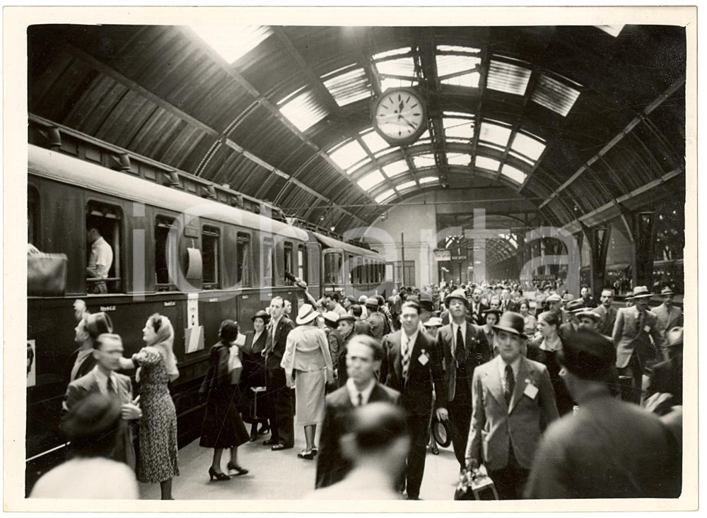 Fotografia d'epoca originale 1938 MILANO Partenza dei lavoratori per la Germania - Foto (1) 1