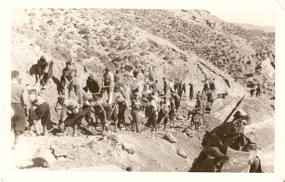Fotografia d'epoca originale 1938 SPAGNA GioventÃ¹ franchista costruisce sentiero di montagna *Fotografia 1