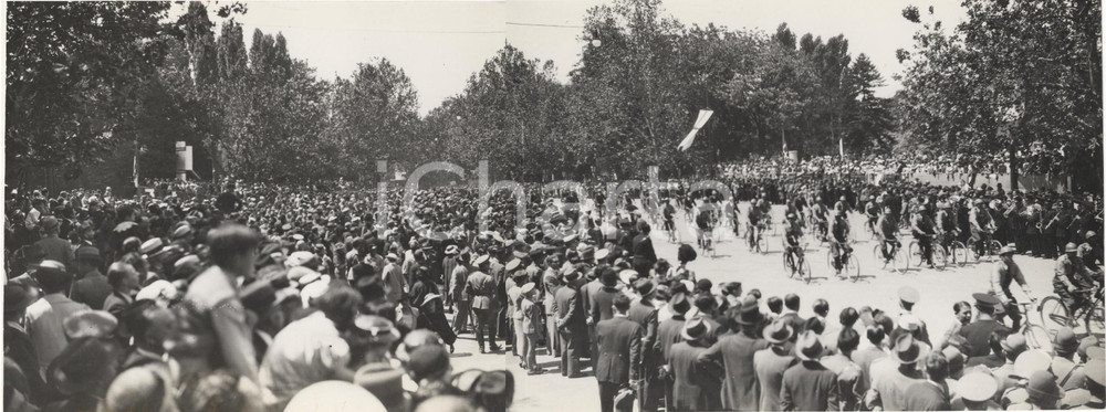 Fotografia d'epoca originale 1936 MILANO Forze armate in SEMPIONE per festa STATUTO 1