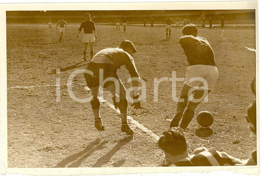 Fotografia d'epoca originale 1941 ca JUVENTUS Aldo COLAUSSI atterrato da INNOCENTI 1