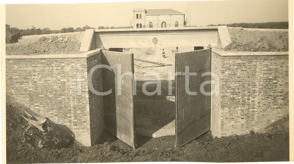 Fotografia d'epoca originale 1930 circa CAVARZERE (VE) Costruzione Ponte chiavica 1