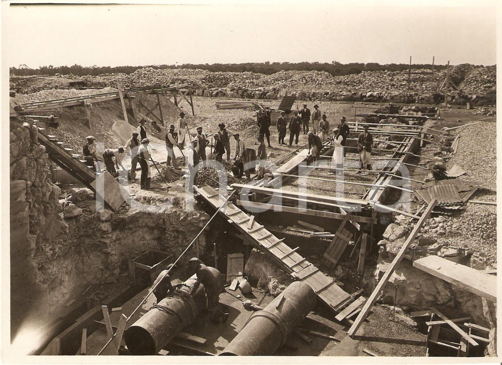Fotografia d'epoca originale 1931 circa FOGGIA Serbatoio di ZANZARA in costruzione 1
