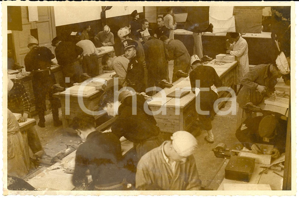 Fotografia d'epoca originale 1940 CATANIA Littoriali Concorso Lavoratori legno 1