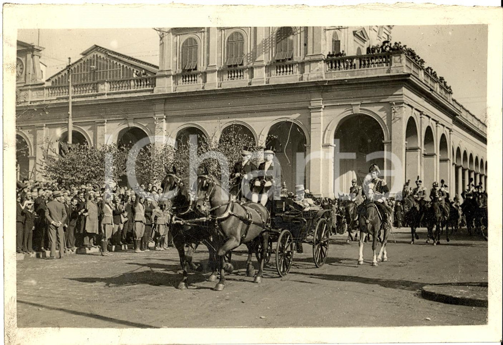 Fotografia d'epoca originale 1931 NAPOLI Arrivo principi di PIEMONTE alla stazione 1